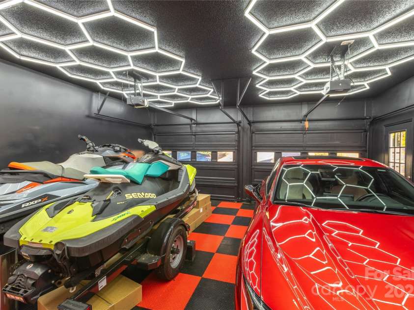 968 Plantation Drive, Marion, NC 28752.  MLS# CAR4322490, YatesRealty ID 1641. 