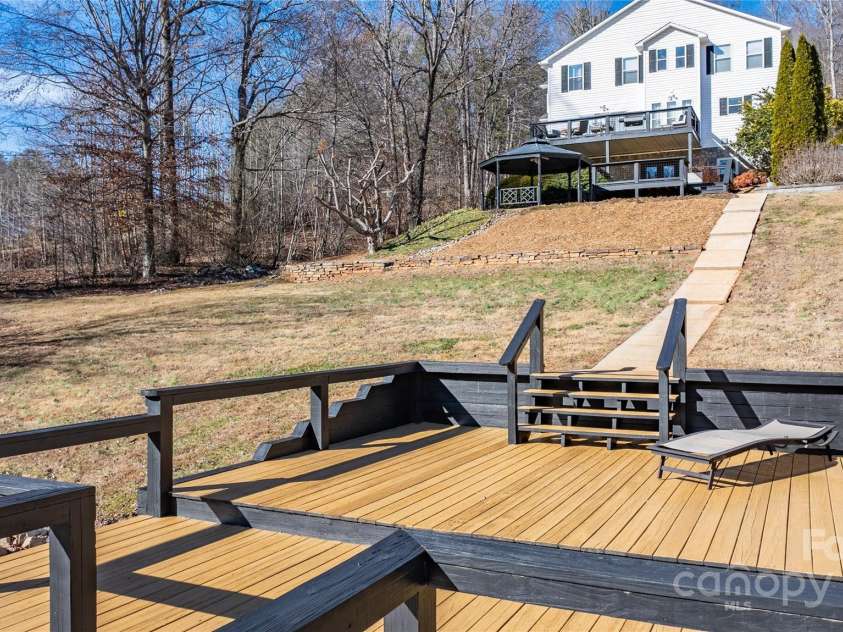 968 Plantation Drive, Marion, NC 28752.  MLS# CAR4322490, YatesRealty ID 1641. 