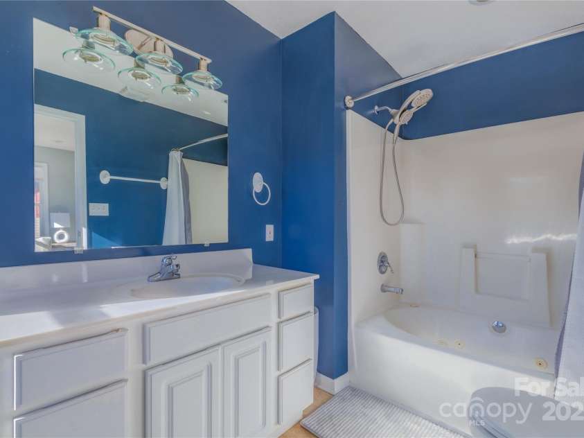 968 Plantation Drive, Marion, NC 28752.  MLS# CAR4322490, YatesRealty ID 1641. Primary bathroom