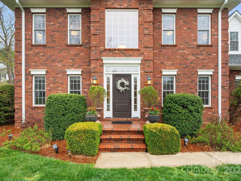 201 Springwood Drive, Valdese, NC 28690.  MLS# CAR4243782, YatesRealty ID 16410. 