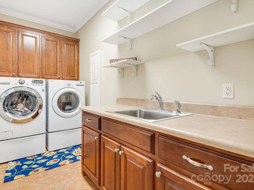 201 Springwood Drive, Valdese, NC 28690.  MLS# CAR4243782, YatesRealty ID 16410. 