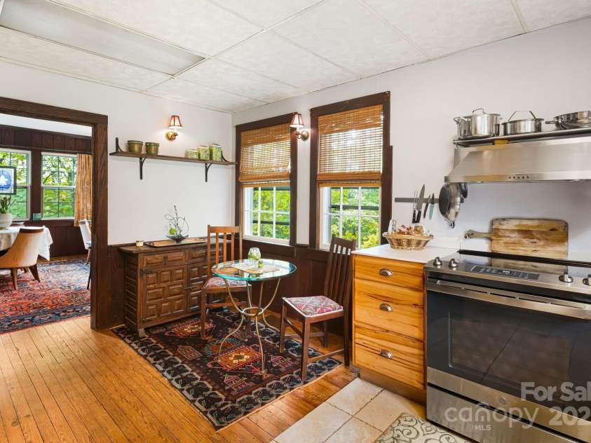 1186 Old US 70 Highway, Black Mountain, NC 28711.  MLS# CAR4258643, YatesRealty ID 16413. 