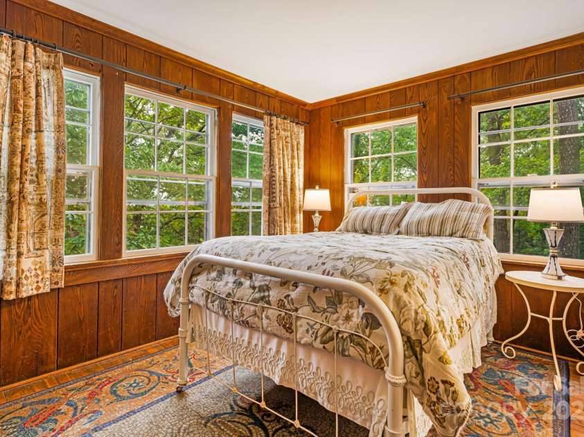 1186 Old US 70 Highway, Black Mountain, NC 28711.  MLS# CAR4258643, YatesRealty ID 16413. 