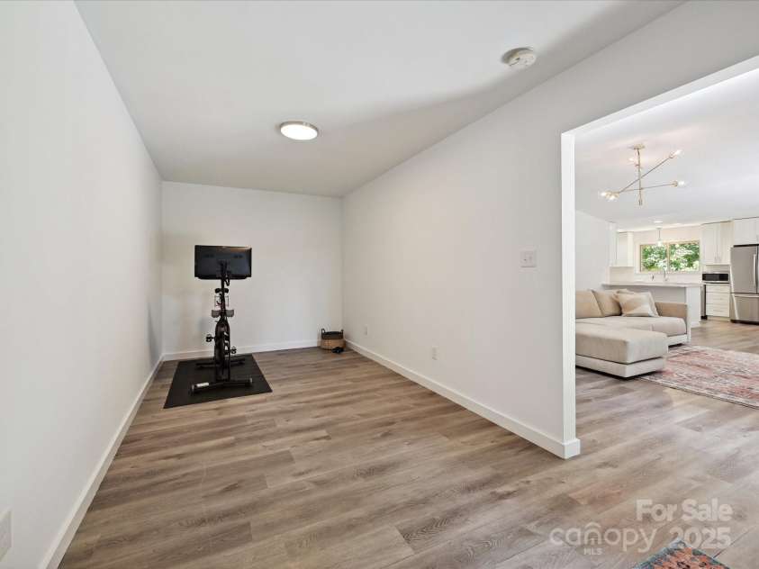 3531 Bon Rea Drive, Charlotte, NC 28226.  MLS# CAR4264470, YatesRealty ID 16413. 