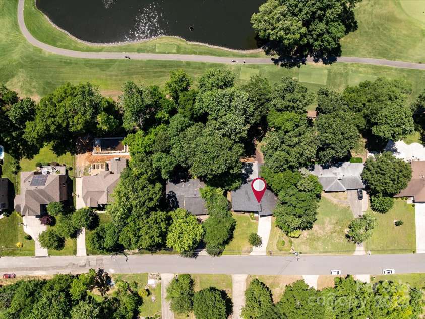 3531 Bon Rea Drive, Charlotte, NC 28226.  MLS# CAR4264470, YatesRealty ID 16413. 