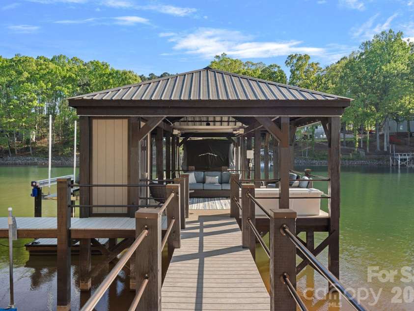 448 Stonemarker Road, Mooresville, NC 28117.  MLS# CAR4360762, YatesRealty ID 16414. 