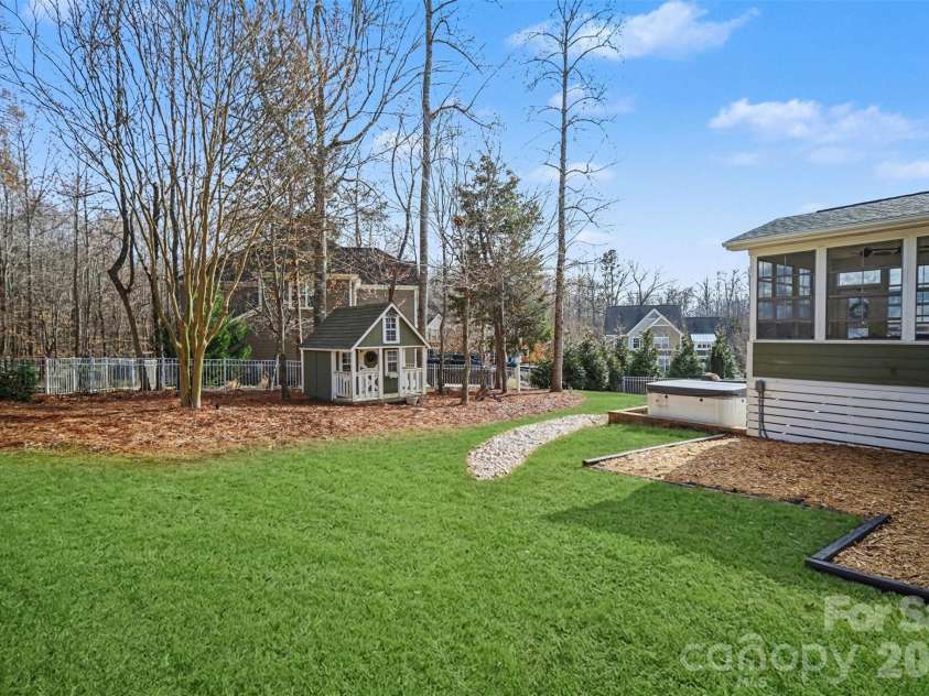 1000 Damson Lane, Waxhaw, NC 28173.  MLS# CAR4354245, YatesRealty ID 16415. Backyard