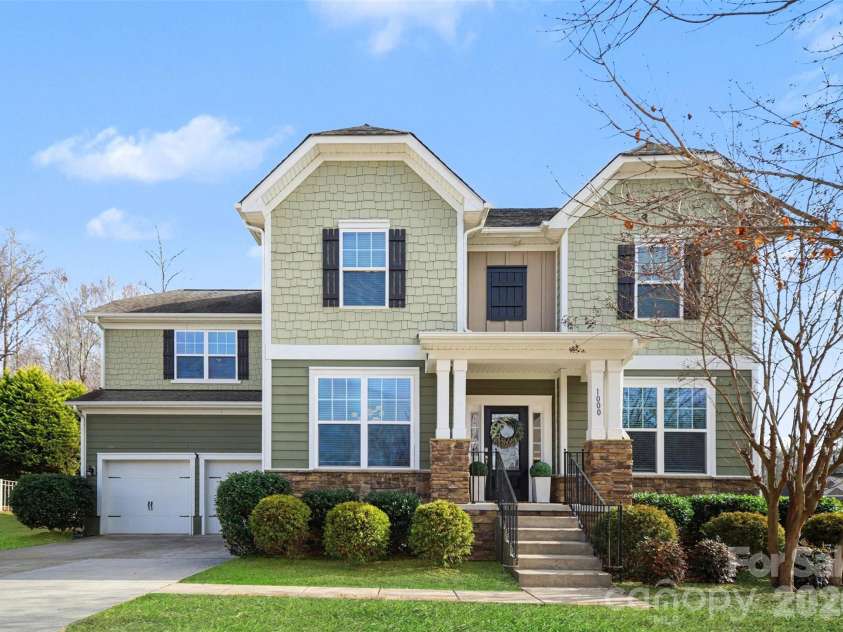 1000 Damson Lane, Waxhaw, NC 28173.  MLS# CAR4354245, YatesRealty ID 16415. Front Exterior