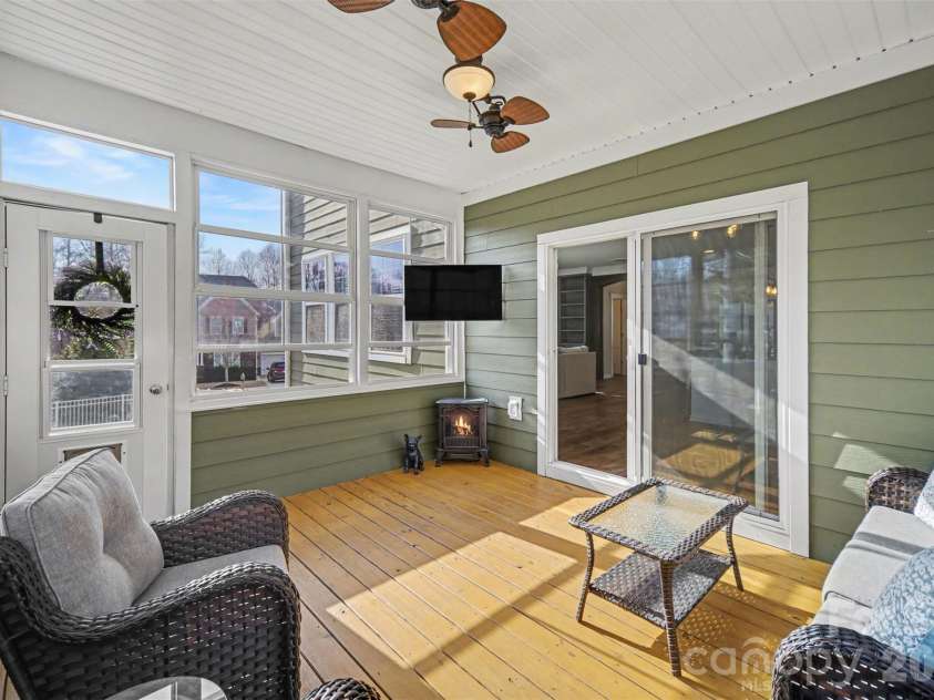 1000 Damson Lane, Waxhaw, NC 28173.  MLS# CAR4354245, YatesRealty ID 16415. Screened Porch