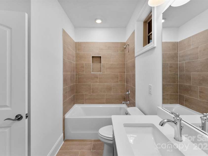 415 Newstyle Way, Gastonia, NC 28056.  MLS# CAR4261248, YatesRealty ID 16418. 