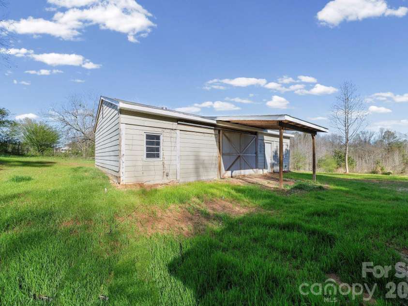 861 Union Church Road, Lancaster, SC 29720.  MLS# CAR4357885, YatesRealty ID 16418. 