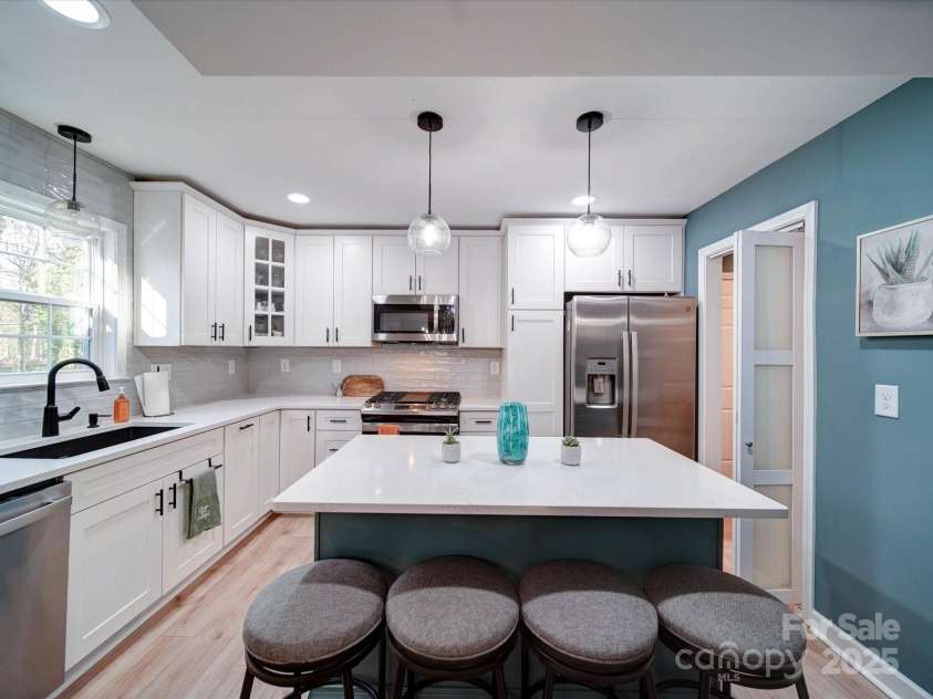 10929 Lassen Court, Charlotte, NC 28214.  MLS# CAR4226385, YatesRealty ID 1642. 