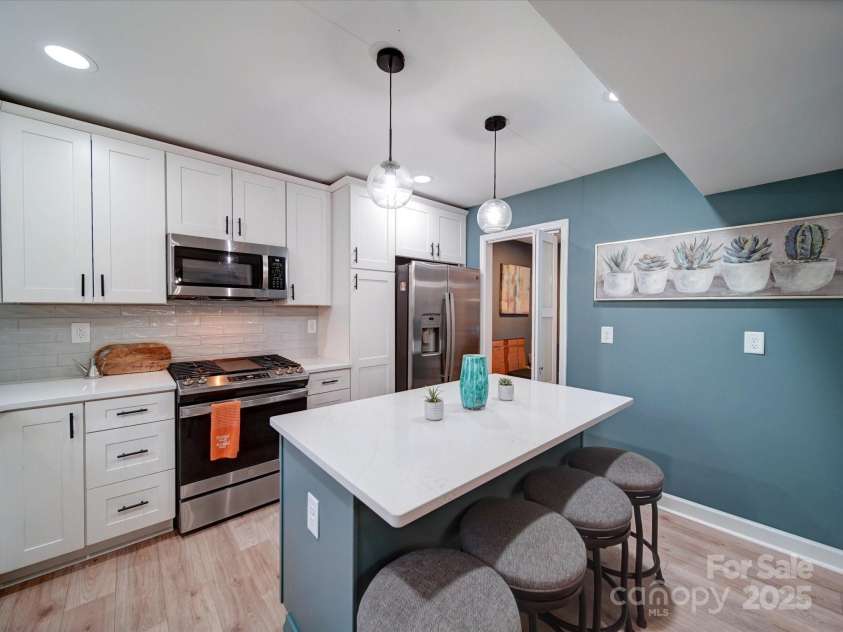 10929 Lassen Court, Charlotte, NC 28214.  MLS# CAR4226385, YatesRealty ID 1642. 