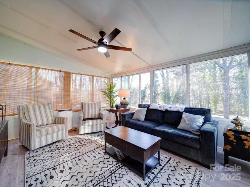 10929 Lassen Court, Charlotte, NC 28214.  MLS# CAR4226385, YatesRealty ID 1642. 