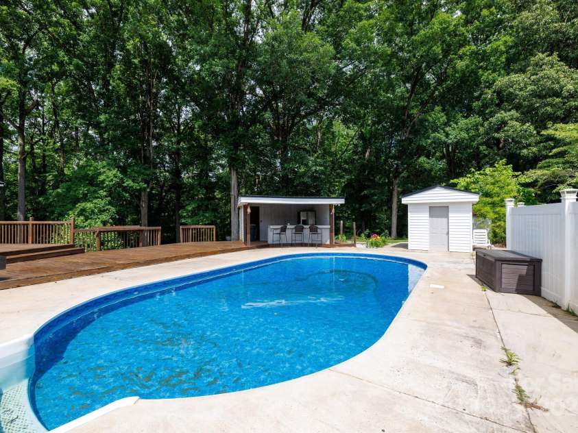1197 Fincher Road, Fort Lawn, SC 29714.  MLS# CAR4265754, YatesRealty ID 16421. 
