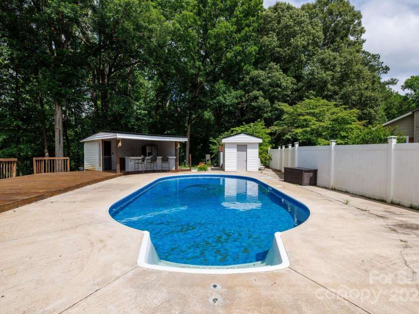 1197 Fincher Road, Fort Lawn, SC 29714.  MLS# CAR4265754, YatesRealty ID 16421. 