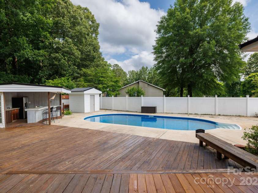 1197 Fincher Road, Fort Lawn, SC 29714.  MLS# CAR4265754, YatesRealty ID 16421. 