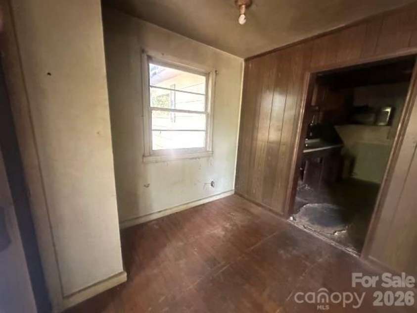 803 Jackson Street, Kings Mountain, NC 28086.  MLS# CAR4374177, YatesRealty ID 16421. 
