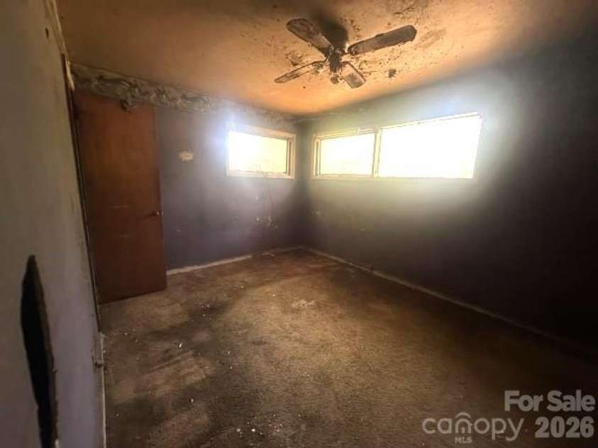 803 Jackson Street, Kings Mountain, NC 28086.  MLS# CAR4374177, YatesRealty ID 16421. 