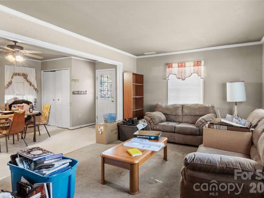 3700 Pleasant Garden Road, Greensboro, NC 27406.  MLS# CAR4374119, YatesRealty ID 16422. 