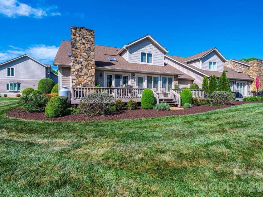 3725 Rock Bridge Drive, Conover, NC 28613.  MLS# CAR4368528, YatesRealty ID 16423. 