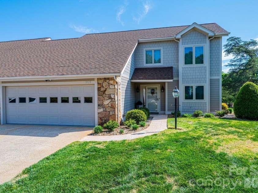 3725 Rock Bridge Drive, Conover, NC 28613.  MLS# CAR4368528, YatesRealty ID 16423. Front view!