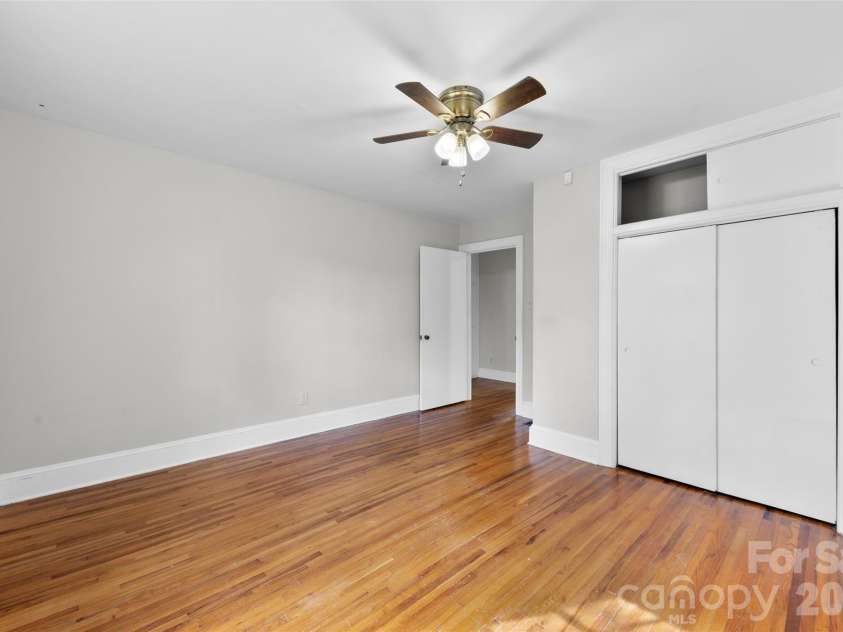405 Belmont Mount Holly Road, Belmont, NC 28012.  MLS# CAR4324574, YatesRealty ID 16424. 