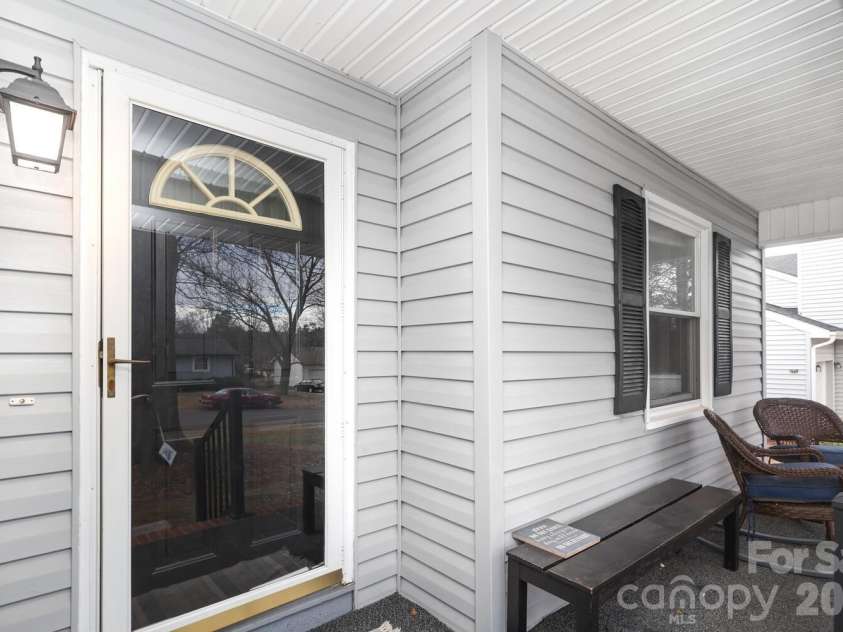 210 King George Lane, Gastonia, NC 28056.  MLS# CAR4336769, YatesRealty ID 16427. 