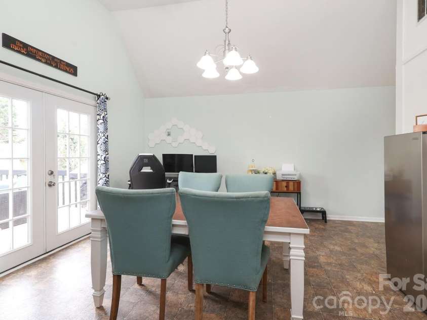 210 King George Lane, Gastonia, NC 28056.  MLS# CAR4336769, YatesRealty ID 16427. 