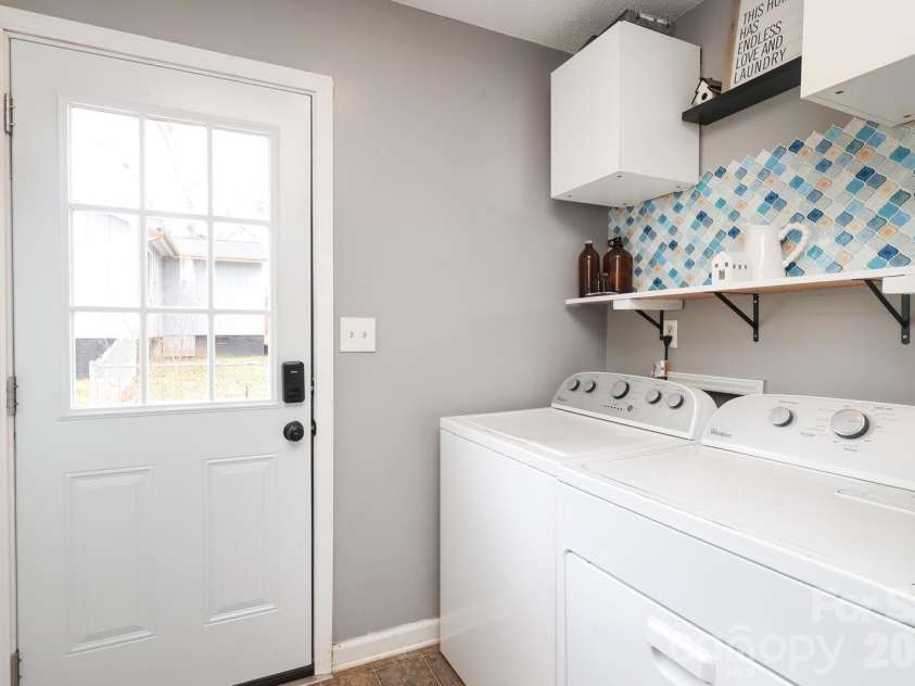 210 King George Lane, Gastonia, NC 28056.  MLS# CAR4336769, YatesRealty ID 16427. 