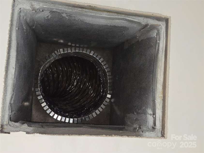 38 Holly Street, Great Falls, SC 29055.  MLS# CAR4265978, YatesRealty ID 16427. 