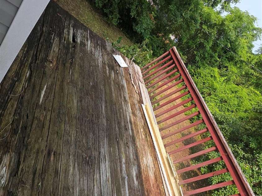 38 Holly Street, Great Falls, SC 29055.  MLS# CAR4265978, YatesRealty ID 16427. 