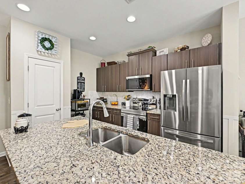 2704 Cregstone Way, Fort Mill, SC 29715.  MLS# CAR4362917, YatesRealty ID 16428. 