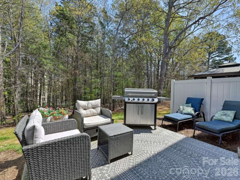 2704 Cregstone Way, Fort Mill, SC 29715.  MLS# CAR4362917, YatesRealty ID 16428. 
