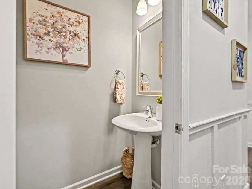 2704 Cregstone Way, Fort Mill, SC 29715.  MLS# CAR4362917, YatesRealty ID 16428. Half Bath