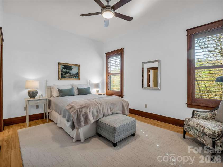 720 Overlook Drive, Flat Rock, NC 28731.  MLS# CAR4365121, YatesRealty ID 16429. Comfortable guest suite with natural light