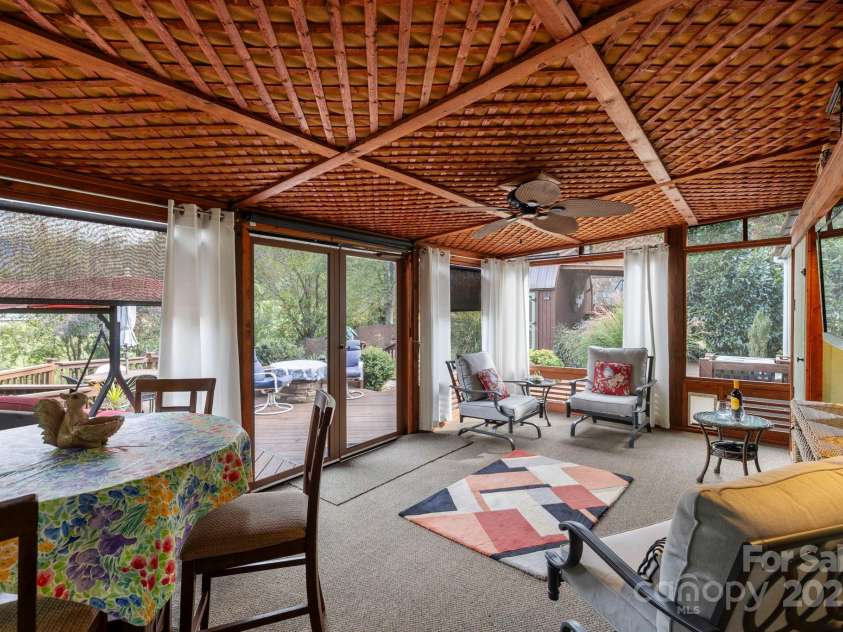 12 Timbers Edge Lane, Fairview, NC 28730.  MLS# CAR4306655, YatesRealty ID 1643. 