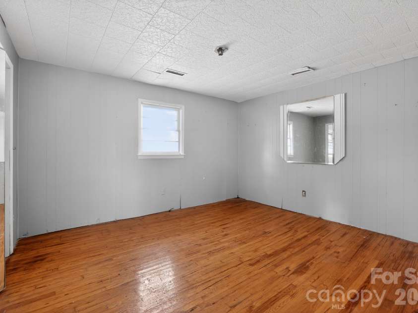 167 Short Road, Ellenboro, NC 28040.  MLS# CAR4355033, YatesRealty ID 16430. 