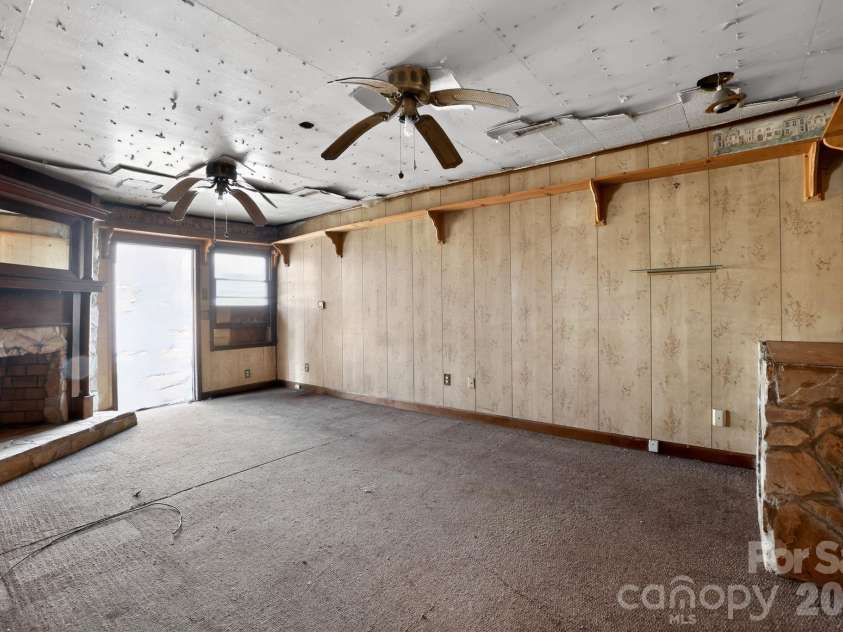 167 Short Road, Ellenboro, NC 28040.  MLS# CAR4355033, YatesRealty ID 16430. 