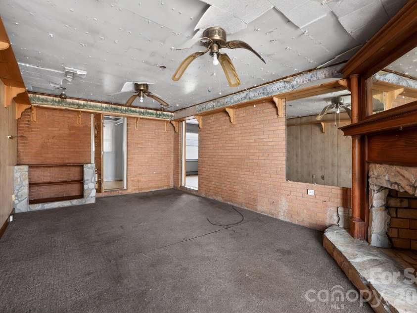 167 Short Road, Ellenboro, NC 28040.  MLS# CAR4355033, YatesRealty ID 16430. 