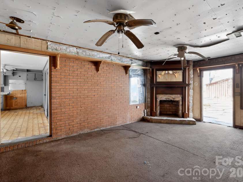 167 Short Road, Ellenboro, NC 28040.  MLS# CAR4355033, YatesRealty ID 16430. 