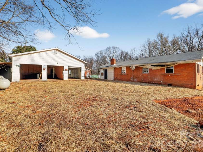 167 Short Road, Ellenboro, NC 28040.  MLS# CAR4355033, YatesRealty ID 16430. 