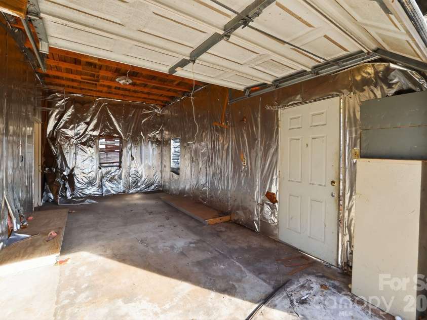 167 Short Road, Ellenboro, NC 28040.  MLS# CAR4355033, YatesRealty ID 16430. 
