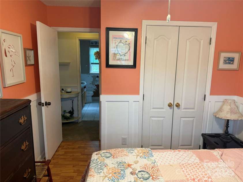 1895 Sandy Circle, Newton, NC 28658.  MLS# CAR4265994, YatesRealty ID 16430. 