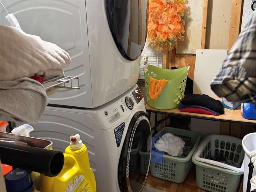 1895 Sandy Circle, Newton, NC 28658.  MLS# CAR4265994, YatesRealty ID 16430. 