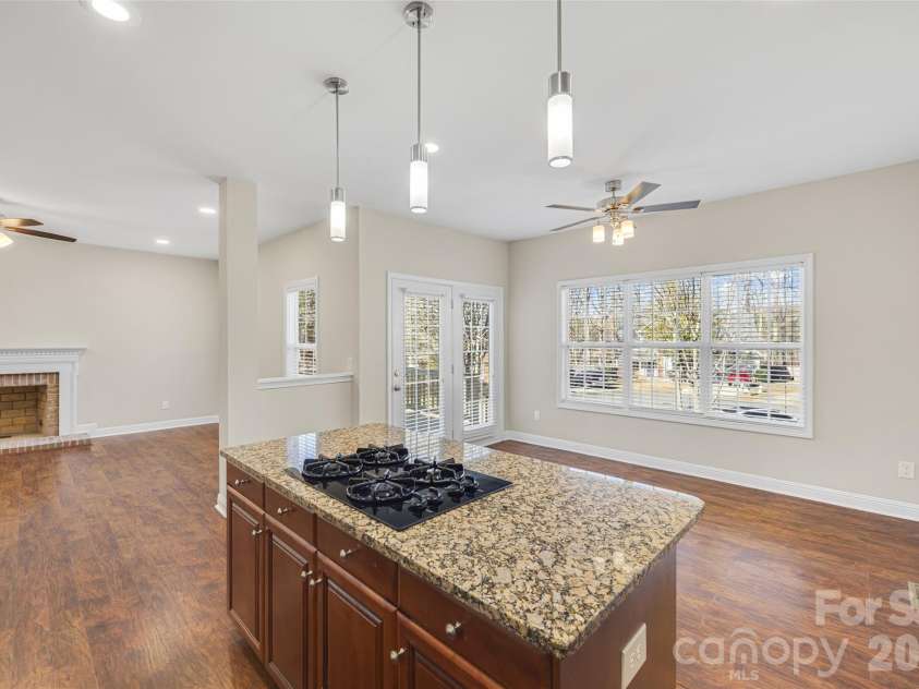 2912 Tallard Lane, Charlotte, NC 28270.  MLS# CAR4336197, YatesRealty ID 16432. Designer Touches Everywhere!