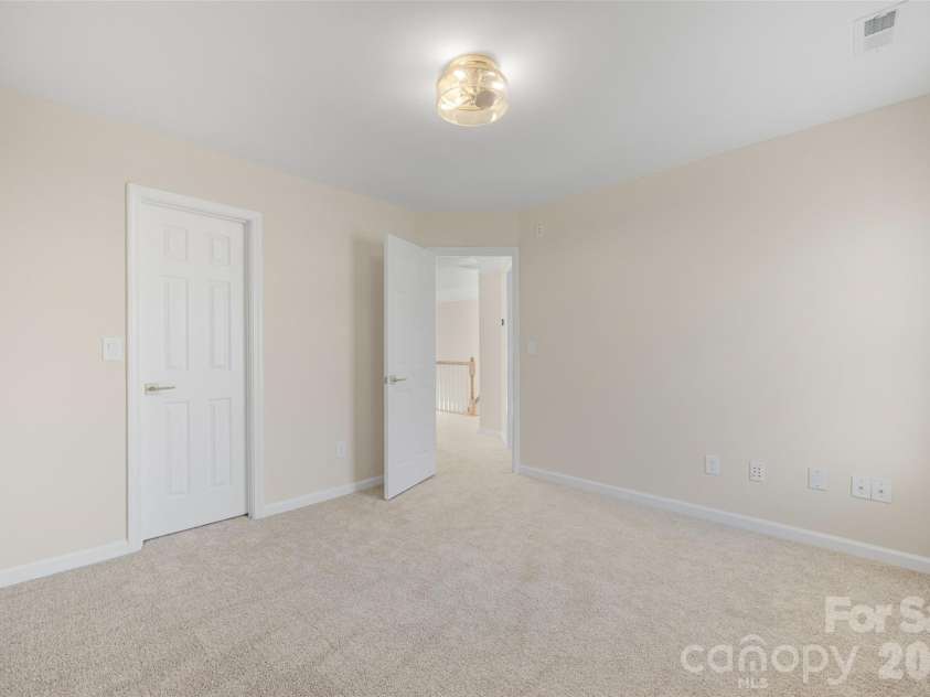 2912 Tallard Lane, Charlotte, NC 28270.  MLS# CAR4336197, YatesRealty ID 16432. Fresh Paint and Carpet Throughout!