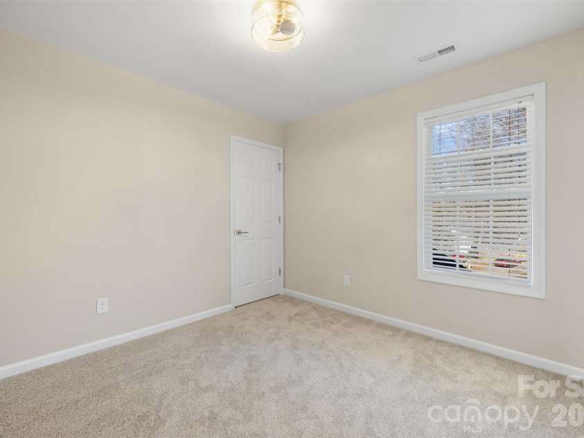 2912 Tallard Lane, Charlotte, NC 28270.  MLS# CAR4336197, YatesRealty ID 16432. Ideal for Home Office