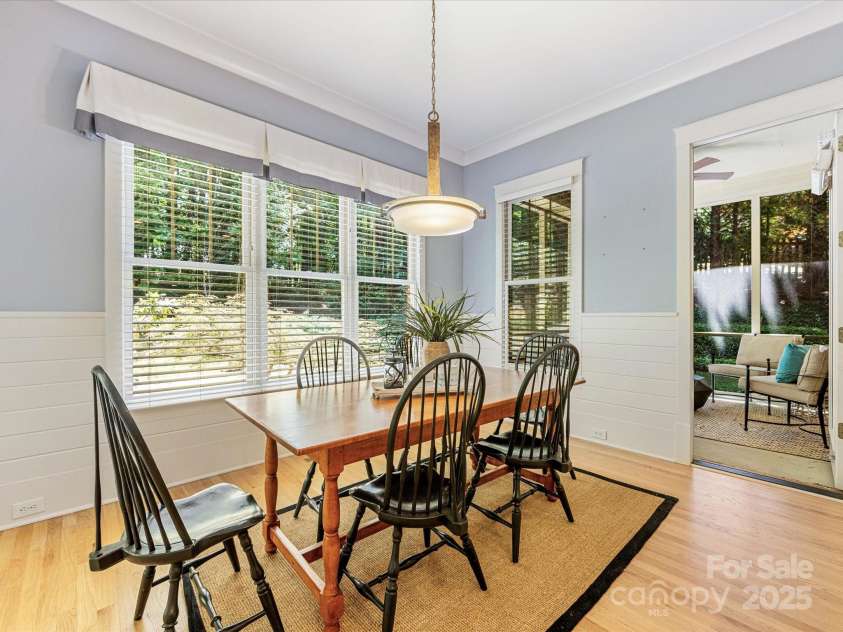 3825 Mountain Cove Drive, Charlotte, NC 28216.  MLS# CAR4254771, YatesRealty ID 16432. Charming screened porch