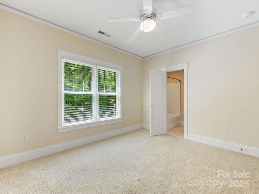 3825 Mountain Cove Drive, Charlotte, NC 28216.  MLS# CAR4254771, YatesRealty ID 16432. Ensuite beddroom 4
